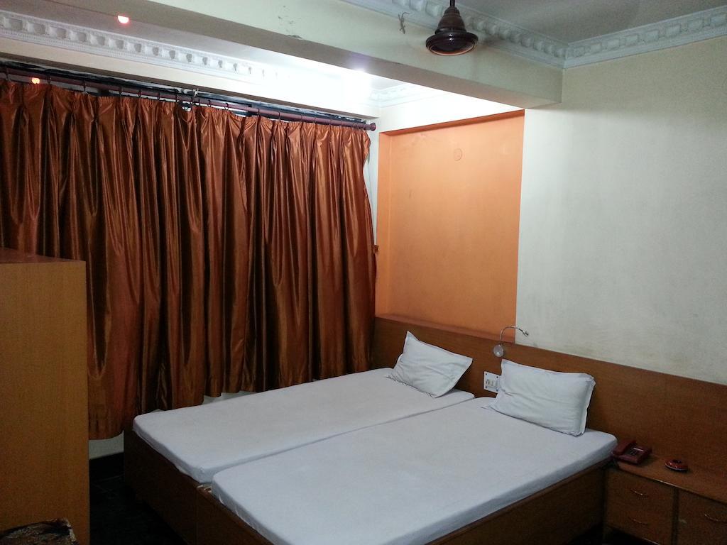 Hotel Marina Inn Dhanbad Bilik gambar